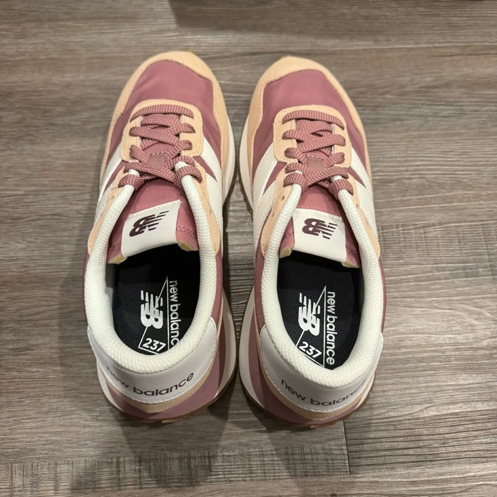 New Balance 237 Rose Rose Suede Leather Athletic Lace Up Sneakers